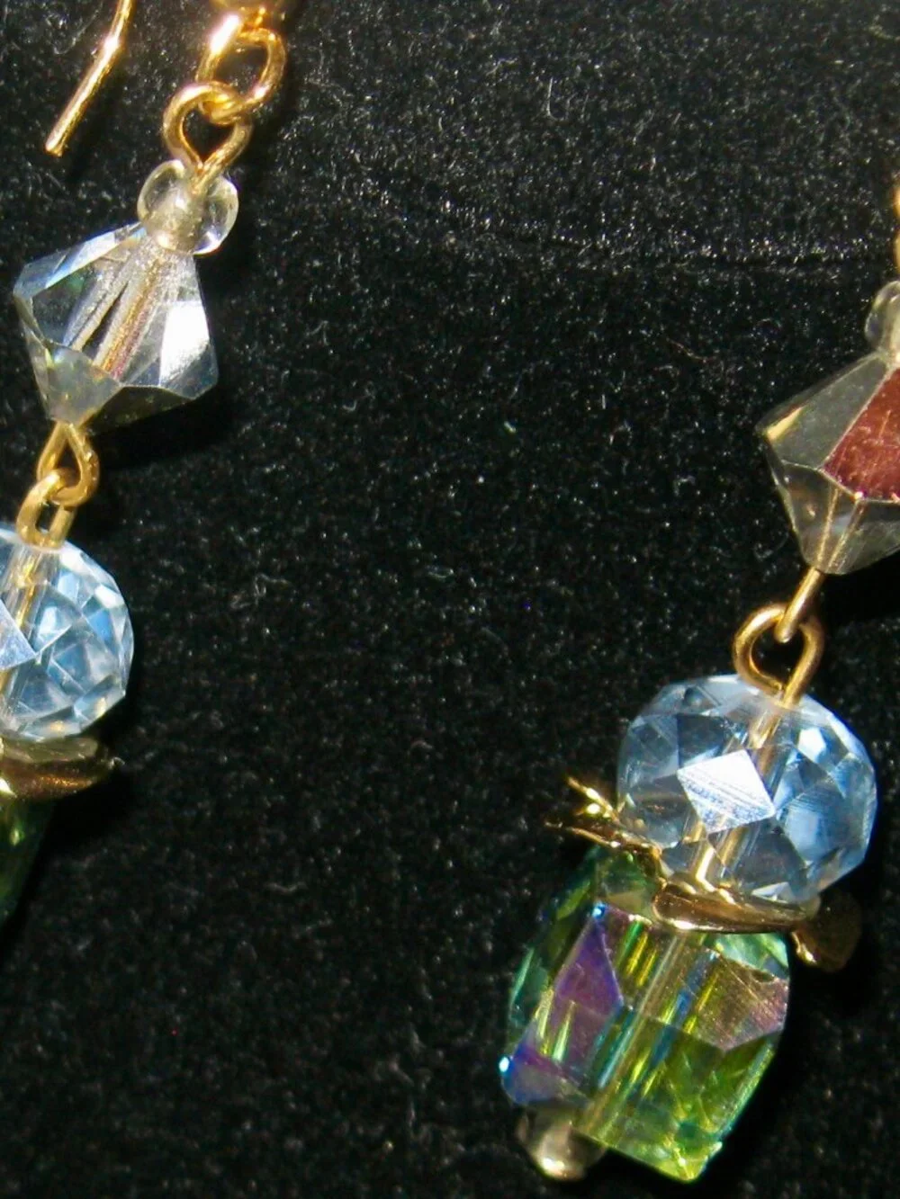 ONE OF A KIND PIERCED EARRINGS MADE IN USA BY T. BURKE DESIGNS W/AURORA BOREALIS